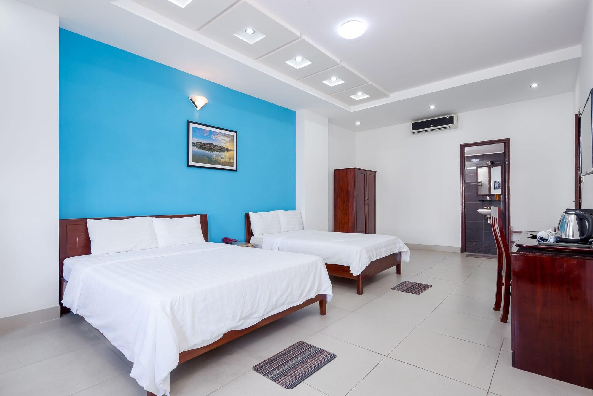 Cali Night Hotel Danang Exterior photo